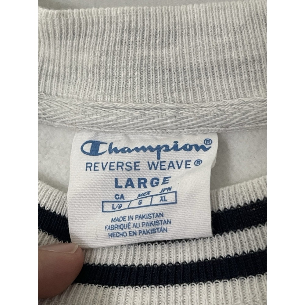 Michigan Wolverines Champion Reverse Weave Crew Neck Sweatshirt Size L - Picture 2 of 6